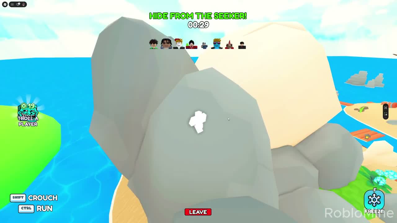 Paint and Seek video screenshot showing hide from seeker gameplay